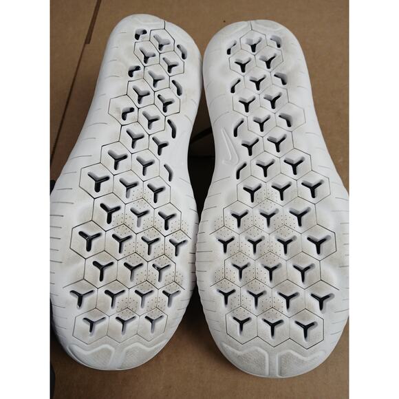 USED Nike Men\'s Low-Top Sneakers, White / Black 101-SZ 8